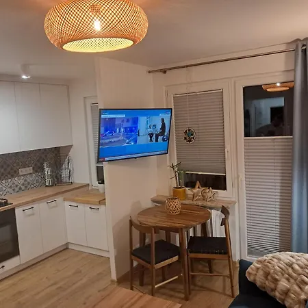 2-pokojowy Porebskiego 8 Апартаменты Гдыня